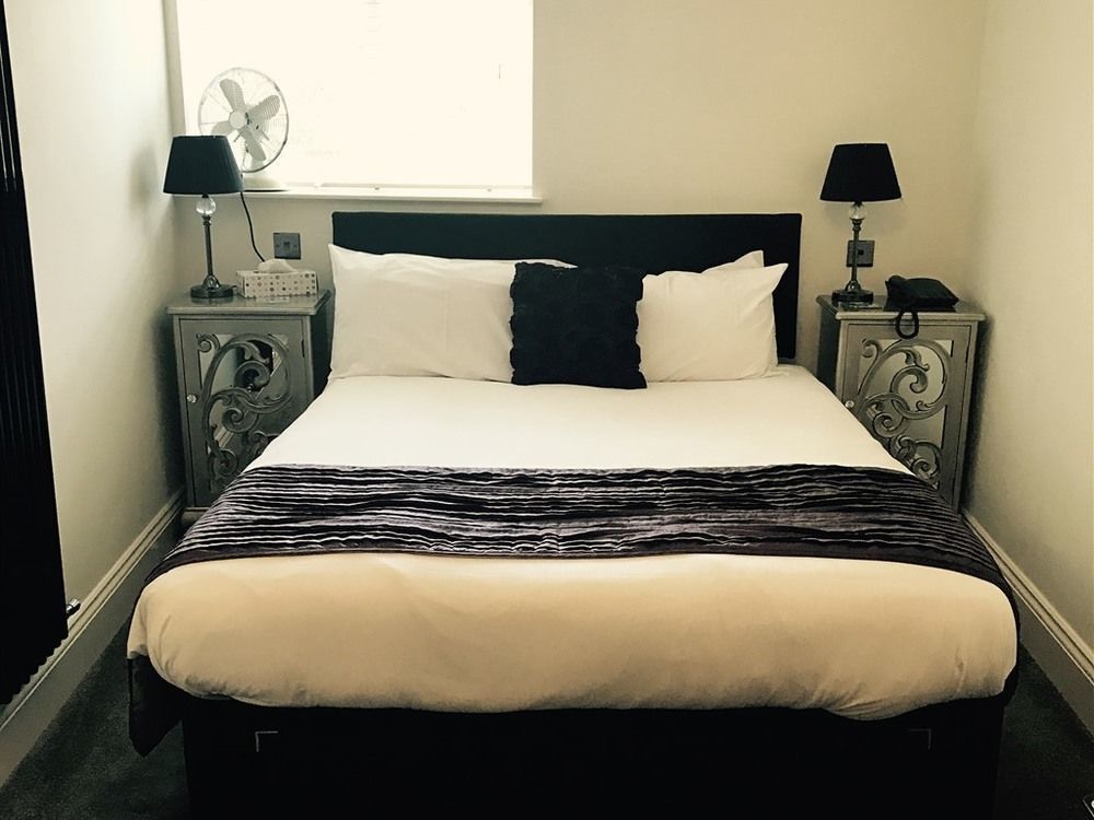 The Ship Leopard Hotel - No Children (Adults Only) Portsmouth Exteriér fotografie